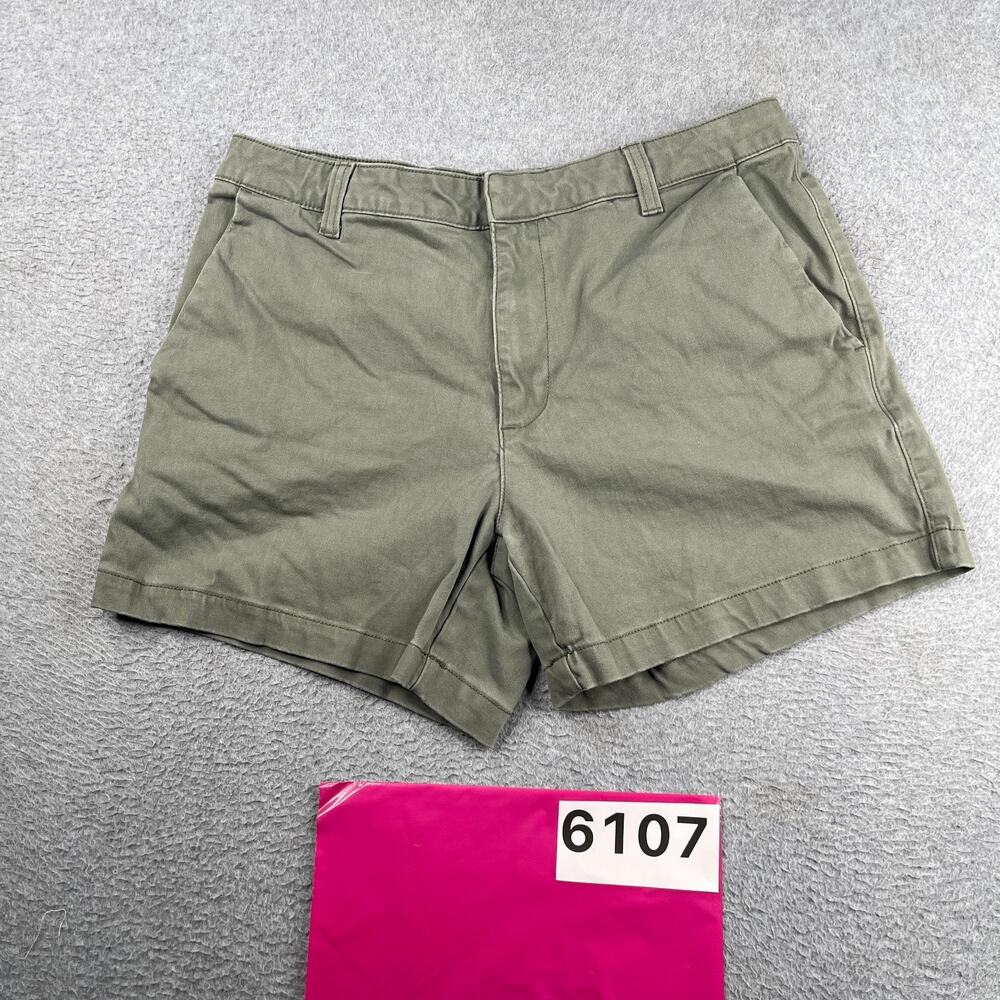Womens Banana Republic Shorts Size 6 Green casual Classic Flat Front
